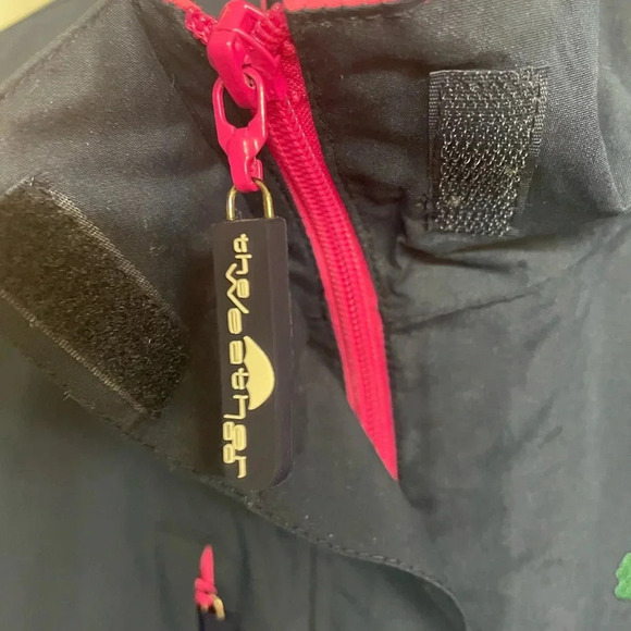 The Weather Co. woman’s golf rain Jacket size large - Picture 6 of 10